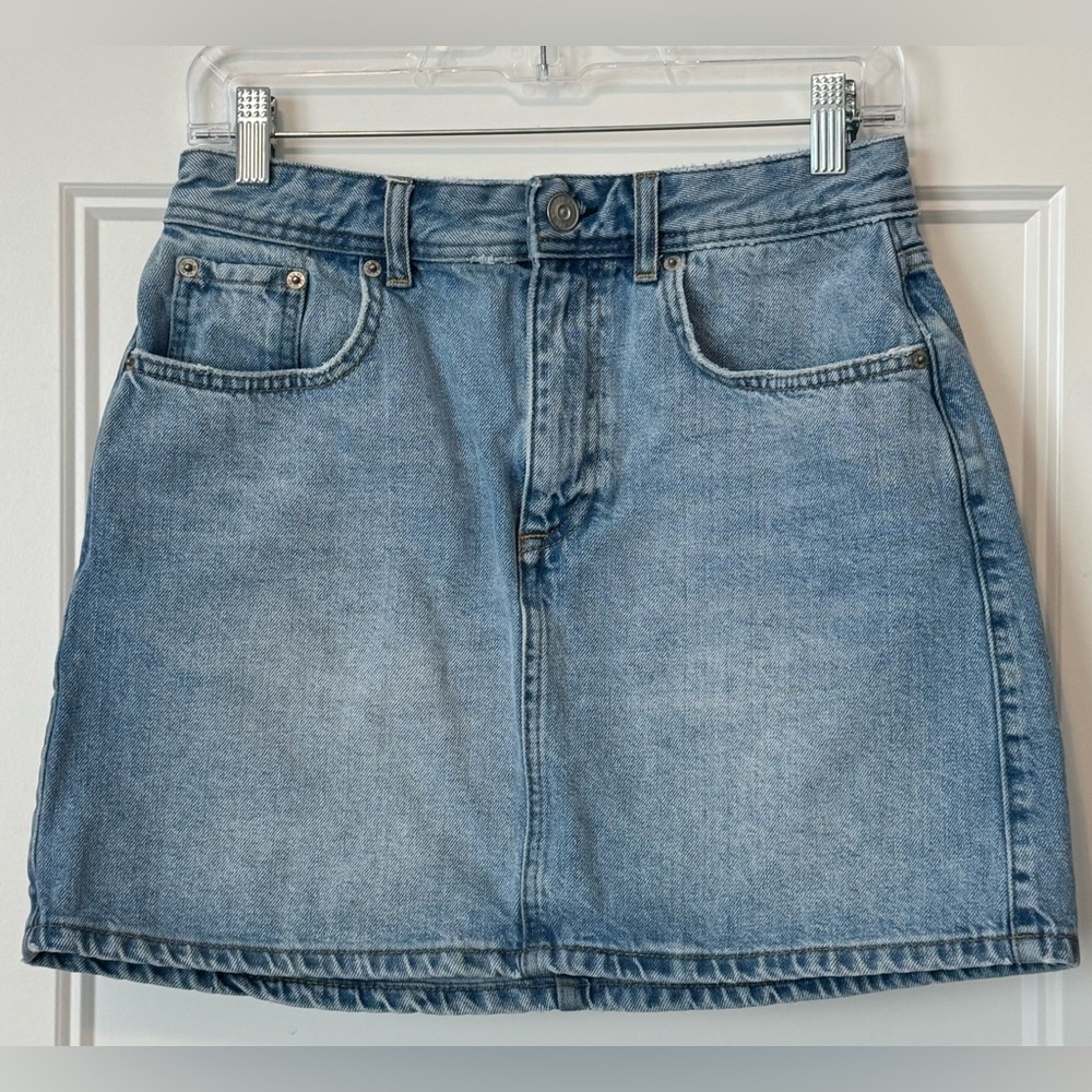 BDG Urban Outfitters Denim Mini Skirt Medium Wash Size M 90s Y2K Style